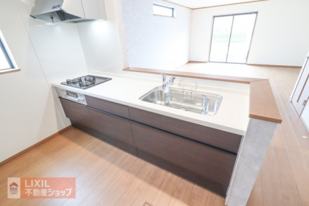 ���̑����ρ@�y���̑��ݔ��z���n�����ʐ^�B�R���̃K�X�R�����ƃO�������t���Ă���܂��B�L���V���N�ɂ͐􂢕������₷���V�����[�w�b�h���L�т�^�C�v�̐����ł��|�������N���N�􂺂Ў��ۂɌ��n�ŃV���N�L�������̊���������