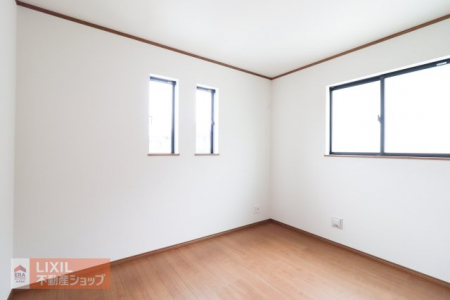 �q�������@�y�q�������z���n�����ʐ^�B����3�ӏ����薾�邳���\���Ɋm�ہB