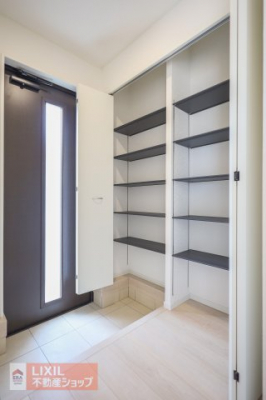 ց@yցznʐ^BƖ邢ւƑ◈qo}Bǈʂ̑eʂ̎[łƑŠC\[ł܂B