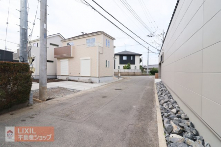 @yԃXy[Xz3̒ԃXy[XɂȂ܂Bۂ̂Ԃ̎ԎƂ킹܂ĂmFBܑĂ̂ŏoꂪ₷J̓ɂȂĂ܂B