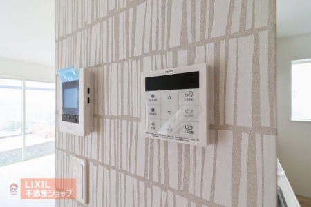 @yݔznʐ^BXCb`tŉxNNłB