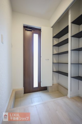 ց@yցzƖ邢ւƑ◈qo}B[ՂĂAƑ̌C̎[ɂ܂B