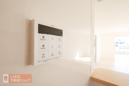 @yݔznʐ^BXCb`tŉxNNłB