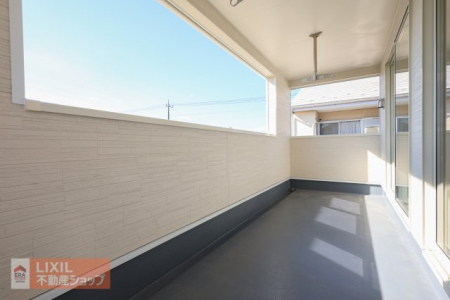 oRj[@yoRj[zŝCi[oRj[łAʂǂAzc󕨂񊱂܂B