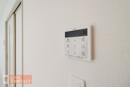 @yݔznʐ^BXCb`tŉxNNłB