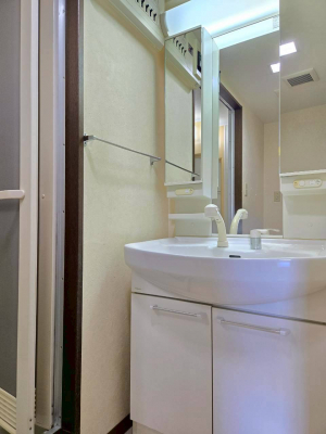 ʑEʏ@Ɩtʑ͒̐gȂ݂𐮂₷łBAAȂǂ̉ƎɒZAIɍs܂B