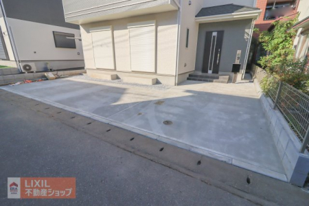 @yԃXy[Xznʐ^BƂԃXy[XłB