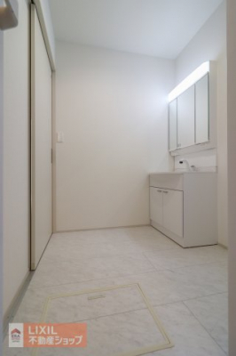 @yEߏznʐ^BʒEߏ͂ƂXy[XŎg₷łB