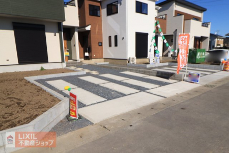 @yԃXy[Xznʐ^BƂԃXy[XłB 