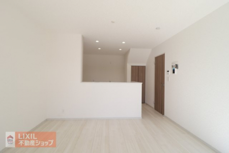 @y_CjOznʐ^BƑł낰_CjOłB