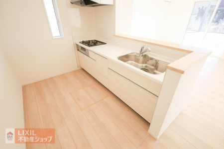 ���̑����ρ@�y���̑��ݔ��z���n�ʐ^�F�R���̃K�X�R�����ƃO�������t���Ă���܂��B�L���V���N�ɂ͐􂢕������₷���V�����[�w�b�h���L�т�^�C�v�̐����ł��|�������N���N�􂺂Ў��ۂɌ��n�ŃV���N�L�������̊���������