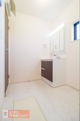 @yEߏznʐ^BʒEߏ͂ƂXy[XŎg₷łB