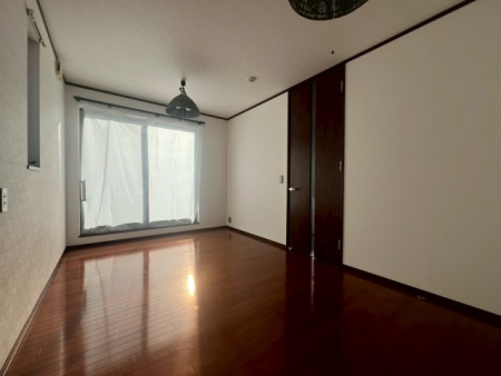 ̑ρ@2ʍ̌Ŗ邢ۂ̋ԂŊJ܂B