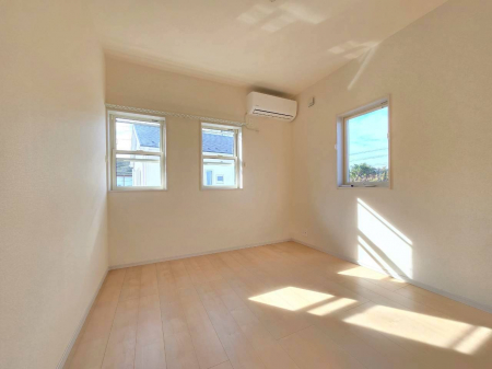 �q�������@�y�q�������z