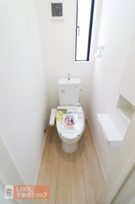 �g�C���@�y�g�C���^���n�����ʐ^�z�������@�\�ƒg�[�֍��@�\����������g�C���B�֊�{�͉̂��ꂪ�t�����ɂ����\�ʎd�グ�����H����Ă��܂��B�^�I�������O���W���Őݒu�ςł��B