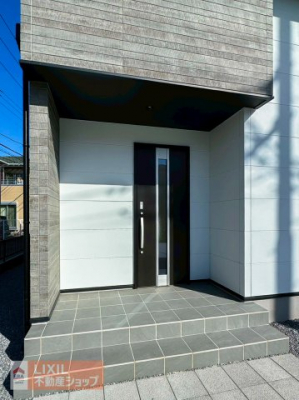 �@���փ|�[�`�͉J�̓��̌��̊J�����߂ɂ��֗��ł�