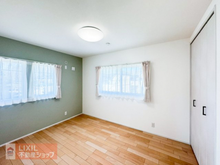 ���̑����ρ@�y�m���z2�K6���̗m���ł��B2�ʍ̌��Ŗ��邭���ʂ��̂悢�������ɂȂ��Ă��܂��B�A�N�Z���g�N���X���������ł��ˁB