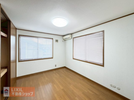 �q�������@�y�q�������z2�K6���̗m���͎q�������ɂ������ł��傤���B���[���t���Ă���ߗނ�w�p�i���X�b�L���ЂÂ����܂��B