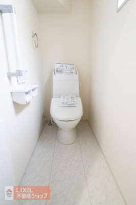 �g�C���@�y�g�C���z���n�����ʐ^�B�������g�[�֍��t���B���������Ă���̌��Ɗ��C���ł���悤�ɂȂ��Ă��܂��B�Q�K�ɂ��g�C�����������܂��B