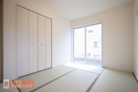 ���̑����ρ@�y�a���z���n�����ʐ^�B������肭�났�X�y�[�X�B��e�ʂ̎��[���������Ă��� �Ɨ������������Ƃ���1�K�őS�Ċ������������ɃI�X�X���̋����ł��B