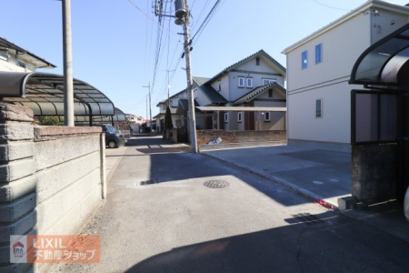 ���̑��@�y�O�ʓ��H�z���n�����ʐ^�B�O�ʓ��H��4m�Ō��ʂ��̗ǂ����H�ł��B���̍L���⒓�Ԃ̂��₷�������Ќ��n���ē����ɂ��m�F���������B