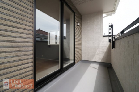 �o���R�j�[�@�y�o���R�j�[�z���n�����ʐ^�B�L�X�o���R�j�[�ł��z�c����󕨂��������񊱂��܂���