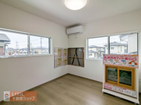 �q�������@�y�q�������z���n�����ʐ^�B���q�l�̐���������邨�����B2�ʍ̌��ŒʋC������������ǍD�ł�