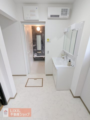 �@�y�E�ߏ��z���n�����ʐ^�B���ʒE�ߏ��͂������Ƃ����X�y�[�X�Ŏg���₷���ł��B