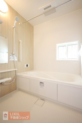 �����@�y�����z���n�����ʐ^�B�����L�΂����ؕ��C�ł��q�l�ƈꏏ�ł��������Ɗ����܂��B ���C�ɂ��֗��ȑ����傫�߂ł��B