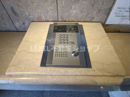 �@�I�[�g���b�N