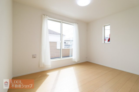 ���̑����ρ@�y�m���z2�K�̗m���͓�����œ�������A���ʂ����悭�S�n�悢���������̋�ԂɁB�o���R�j�[�֒��ڍs���܂��B