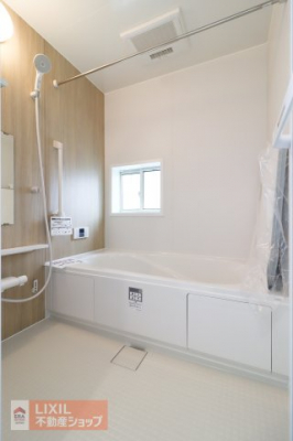 �����@�y�����^���n�����ʐ^�z��؃T�C�Y�̗����ł��̂ŁA�������Ƃ��낰�܂��B�����g�[�����@���W���d�l�Őݒu�ςł��̂ŁA�J�̓��͐��󕨂̊����ɁA�������͒g�[�Ƃ��āA�����p���������܂��B