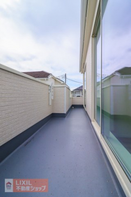 �o���R�j�[�@�y�o���R�j�[�^���n�����ʐ^�z������̃o���R�j�[�œ�������ǍD�ł��B���C�h�X�p���ōL�X�Ƃ��Ă���A������₨�z�c�������̂Ƀs�b�^���ł��B