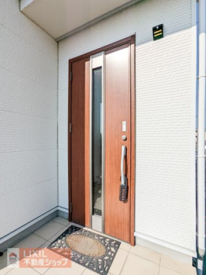 ���ց@�������Ƃ������ցB���s���̂���|�[�`�ŉJ�̓������S�ł��B