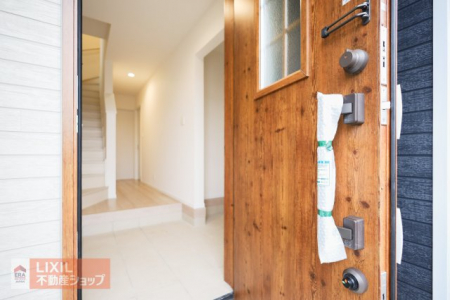 �@�y�h�Ɛݔ��z���փ_�u�����b�N�L�[�B