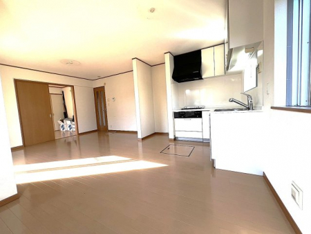 �@�_�C�j���O�X�y�[�X