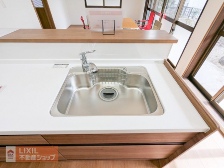 ���̑����ρ@�y���̑��ݔ��z���n�����ʐ^�B