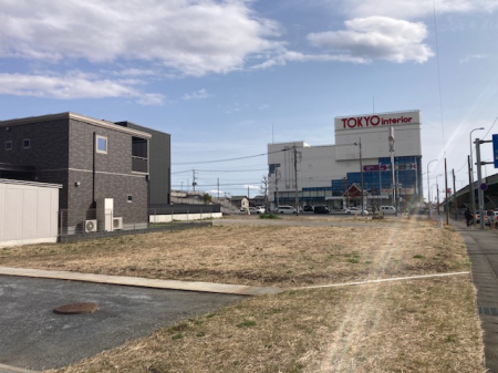 ���n�y�n�ʐ^�@2���p�n�̐��`�n�B���C�A�E�g�����₷�����y�n�ł��B���z���������Ȃ̂ł��D���ȃ��[�J�[����Ō��Ă��܂��B