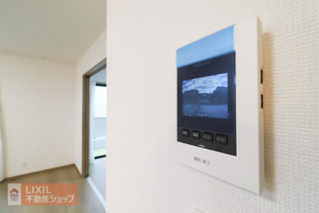 �@���q�̊炪������TV���j�^�h�A�z���B�s�ݎ��ɂ́A�^������Ă����̂ŃZ�L�����e�B�����S�ł��I��������Ɛ����������܂��̂�2�d�ň��S�ł��ˁI