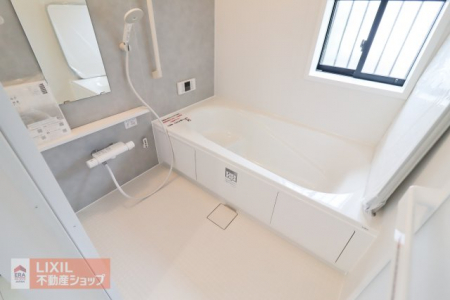 �����@�y�����z���n�����ʐ^�B��ؕ��C�ł��q�l�ƈꏏ�ł��������Ɗ����܂��B�����g�[�����@�����Ă���J�̓��̂����󕨂��������Ƃ��ł��܂��B