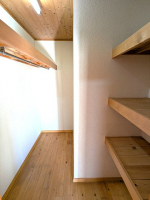 ���[�@�E�H�[�N�C���N���[�[�b�g