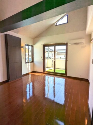 �Q���@���z�V��ōL�����邢��Q��