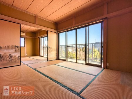 �Q���@�z������̗ǂ�2�K�̘a���ł��B���[����������t���Ă��܂��B�ƂĂ��L�X�Ƃ��Ă��܂��B 