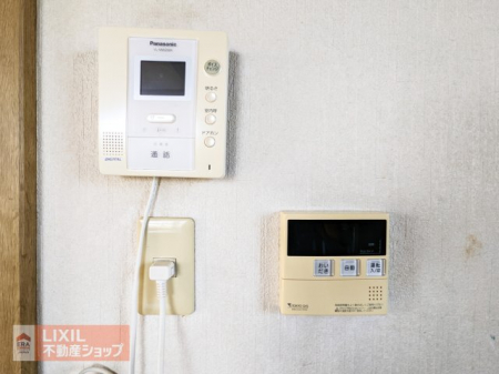 �@���֐�̗l�q���f���o�����j�^�[�𓋍ڂ��Ă��܂��I ����̊��p����������Ɗm�F���Ă���A���΂ł��邽�߁A �s�R�ȖK��҂𖢑R�ɖh���A���Ƒ��̈��S�����܂��I