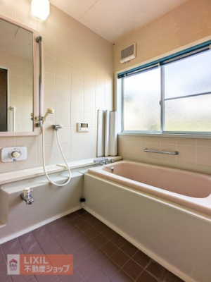 �����@�傫�ȑ������閾�邭�ĕ��ʂ��̗ǂ��o�X���[���� �o�X�O�b�Y�����[�ł���I����������t���Ă��܂��I