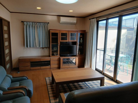 ���r���O�@�y���ԁE���r���O�^���n�ʐ^�z�e���X����̓������肪�ǍD�Ȗ��邢���r���O�B�e���X�ɉ�����ݒu���郊�t�H�[��������Ă������܂��B