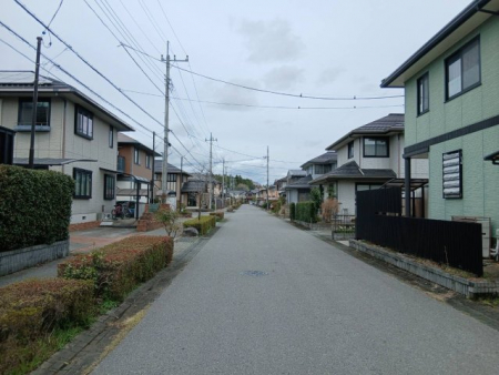 ���̑��@�y�O�ʓ��H�^���n�ʐ^�z�O�ʓ��H�͖�X���ŁA�ԗ��̂���Ⴂ��Ԍɓ��ꂪ�y�ł��B���n�ł��m�F���������B