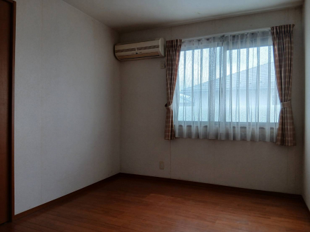 ���̑����ρ@�y�m���^���n�ʐ^�z�Q�K�Q���̗m���́A��ɖʂ������ɂ���������ǍD�B�N���[�[�b�g���ݒu����Ă��܂��B