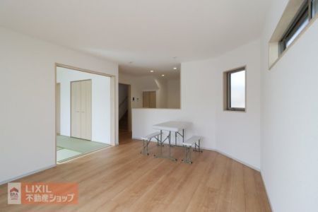 �@�y���r���O�_�C�j���O�z���n�����ʐ^�B�Ƒ��ŉ߂����邭�났�̋��