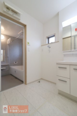 �@�y�����h���[�X�y�[�X�z���n�����ʐ^�B�Ǝ������Ȃǎg�����肪�悭�A�����󂪂��₷���ł��ˁB